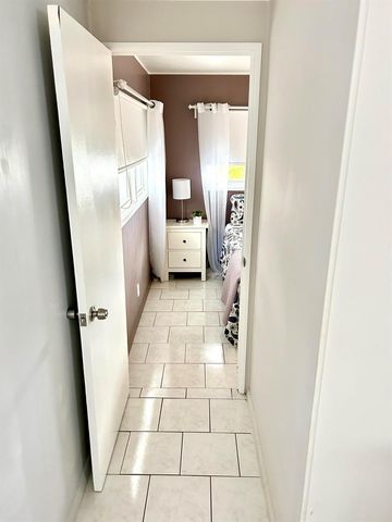 3240 State Street, Hollywood, FL 33021