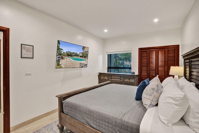 2441 SW 28th Avenue, Fort Lauderdale, FL 33312