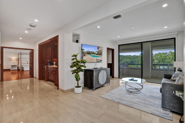 2441 SW 28th Avenue, Fort Lauderdale, FL 33312