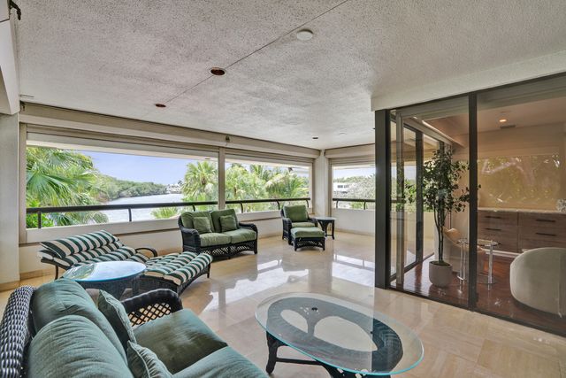 2441 SW 28th Avenue, Fort Lauderdale, FL 33312