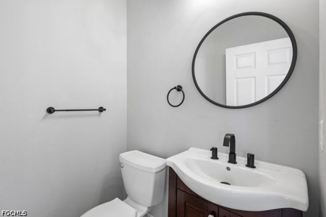 8490 Sumner AVE, Fort Myers, FL 33908