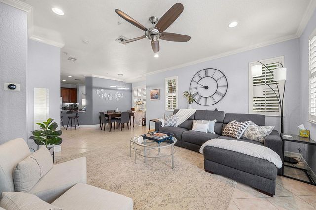 290 NE 5th Avenue 9, Delray Beach, FL 33483