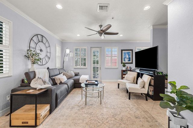 290 NE 5th Avenue 9, Delray Beach, FL 33483