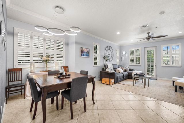 290 NE 5th Avenue 9, Delray Beach, FL 33483