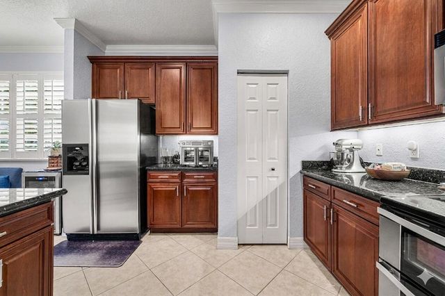 290 NE 5th Avenue 9, Delray Beach, FL 33483