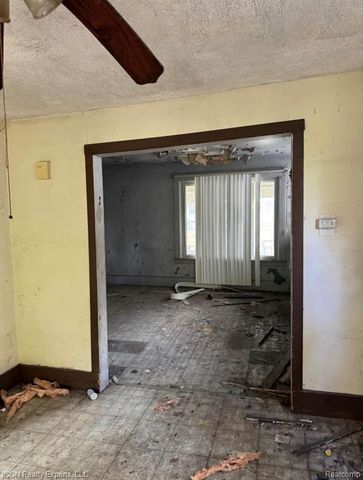 75 Portage Street, Highland Park, MI 48203