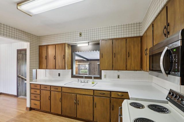 208 Main Street, Verona, WI 53593