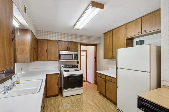 208 Main Street, Verona, WI 53593