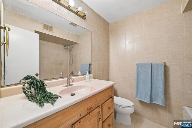 38 Park Street 11C, Florham Park Borough, NJ 07932