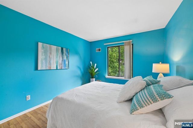 38 Park Street 11C, Florham Park Borough, NJ 07932