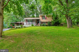 204 DWARF RD, Chambersburg, PA 17202