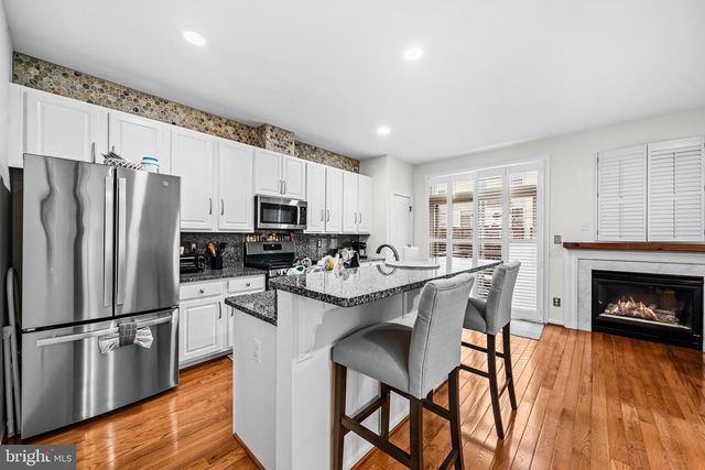 13344 FERRY LANDING LN, Woodbridge, VA 22191