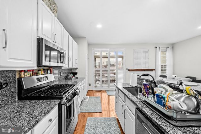 13344 FERRY LANDING LN, Woodbridge, VA 22191