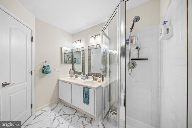 13344 FERRY LANDING LN, Woodbridge, VA 22191