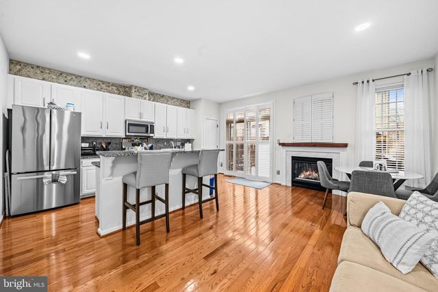 13344 FERRY LANDING LN, Woodbridge, VA 22191