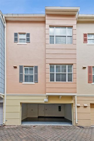 546 NE 7th Ave 1, Fort Lauderdale, FL 33301