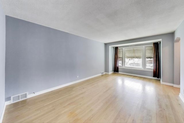 3822 W 71st Street, Chicago, IL 60629