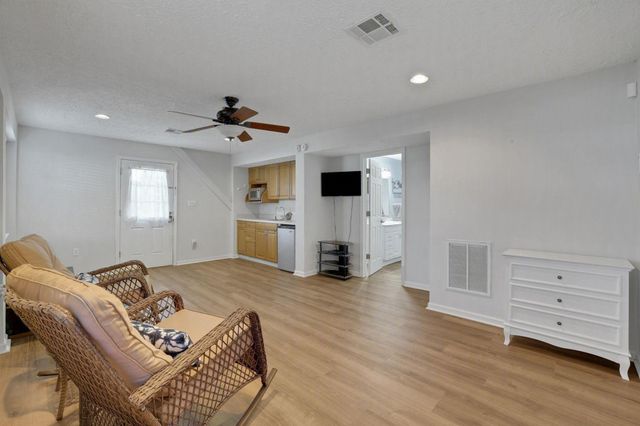 140 Elm Drive, Onalaska, TX 77360