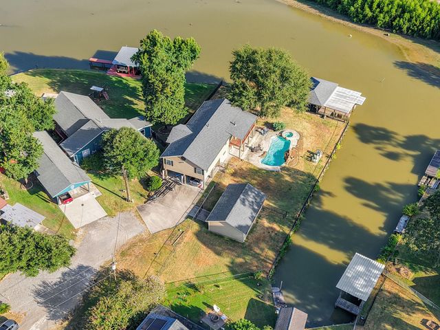 140 Elm Drive, Onalaska, TX 77360