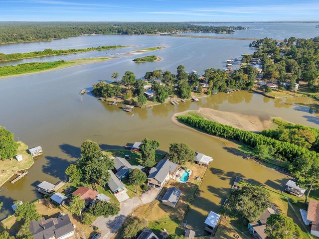140 Elm Drive, Onalaska, TX 77360
