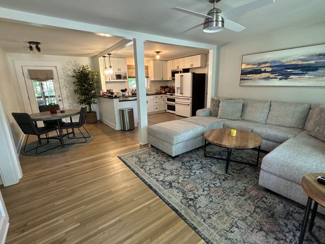 416 Bonnawood Dr, Hermitage, TN 37076