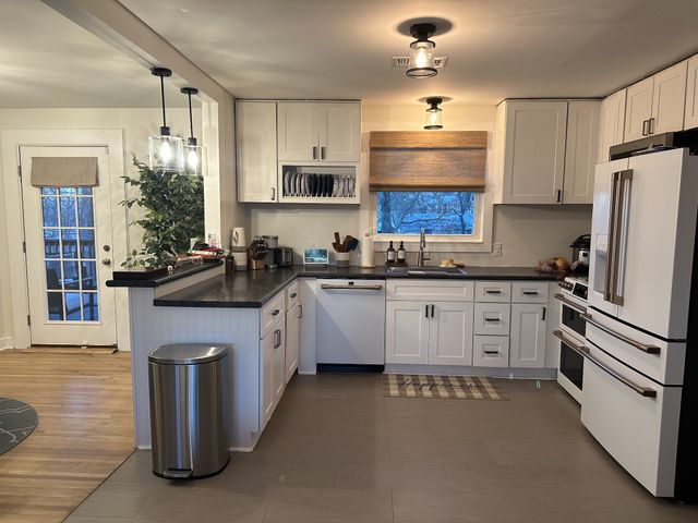 416 Bonnawood Dr, Hermitage, TN 37076