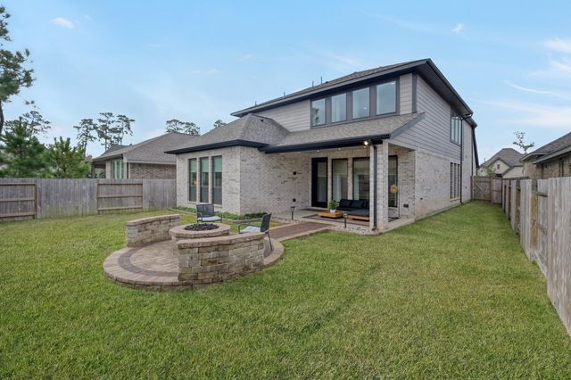 647 Sand Branch Drive, Conroe, TX 77304