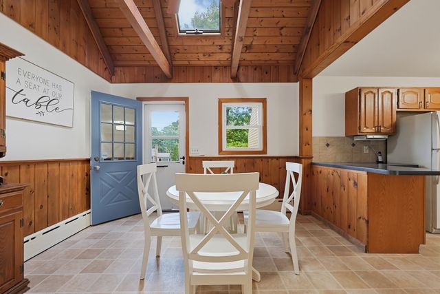 21 Burt St, Attleboro, MA 02703