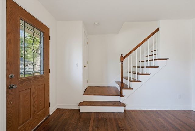 21 Burt St, Attleboro, MA 02703
