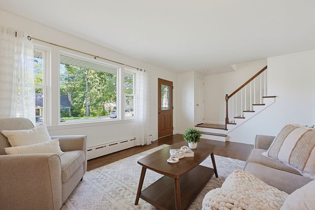 21 Burt St, Attleboro, MA 02703