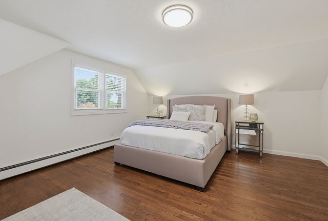 21 Burt St, Attleboro, MA 02703