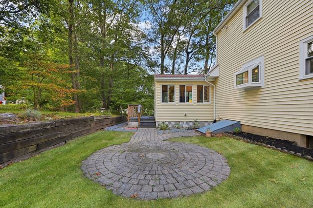 21 Burt St, Attleboro, MA 02703