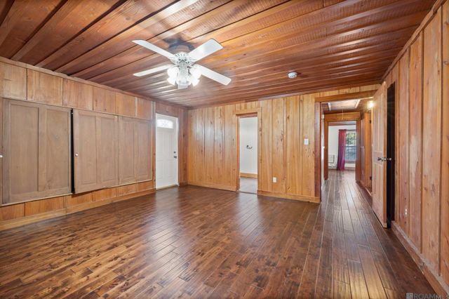 906 E Weber Dr, Gonzales, LA 70737