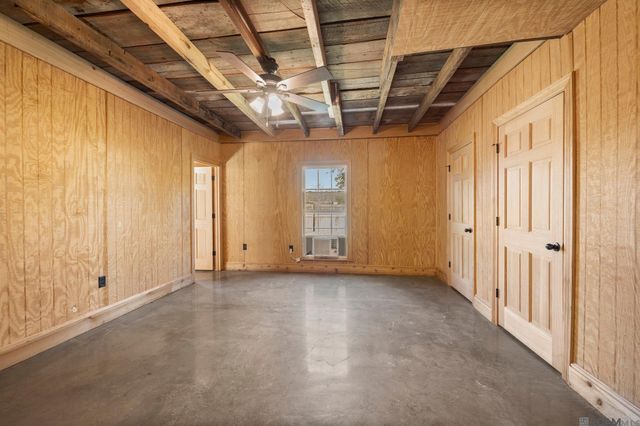 906 E Weber Dr, Gonzales, LA 70737