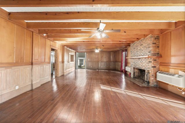 906 E Weber Dr, Gonzales, LA 70737