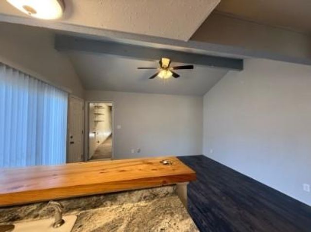 5904 Emerald Forest DR, Austin, TX 78745