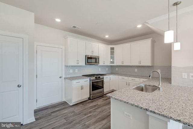 43357 RADFORD DIVIDE TER, Ashburn, VA 20148