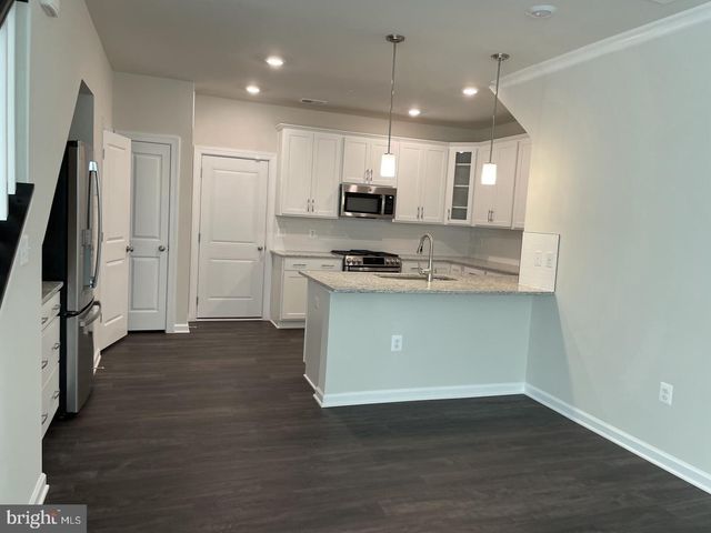 43357 RADFORD DIVIDE TER, Ashburn, VA 20148