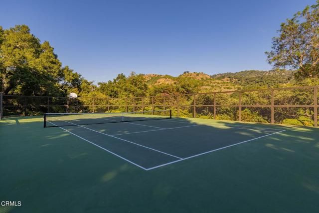 10829 Oak Knoll Road, Ojai, CA 93023