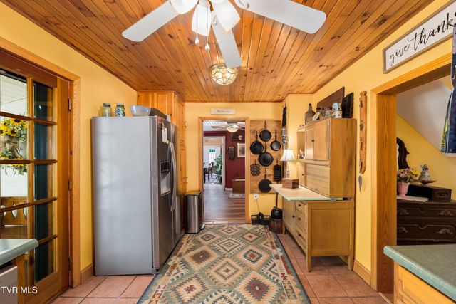 6646 Roan Creek Road, Butler, TN 37640