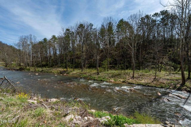 6646 Roan Creek Road, Butler, TN 37640