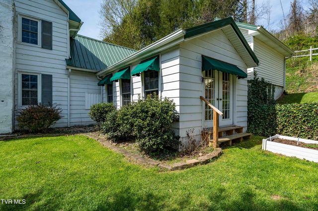 6646 Roan Creek Road, Butler, TN 37640