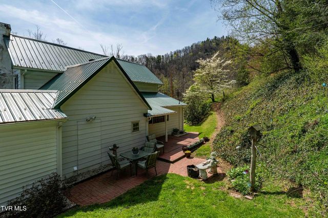 6646 Roan Creek Road, Butler, TN 37640