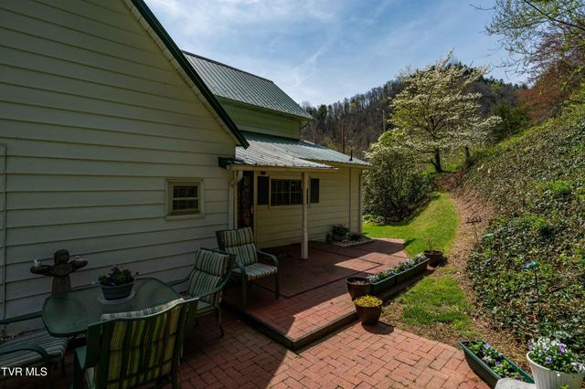 6646 Roan Creek Road, Butler, TN 37640