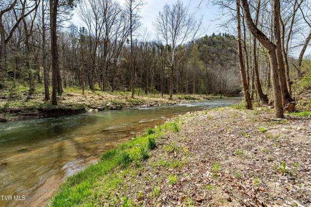 6646 Roan Creek Road, Butler, TN 37640
