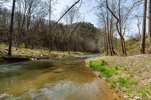 6646 Roan Creek Road, Butler, TN 37640