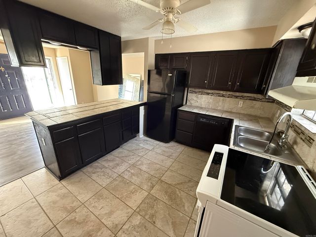 201 Natalie Ln, Jacksonville, AR 72076