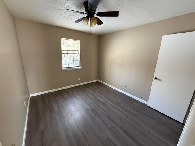 201 Natalie Ln, Jacksonville, AR 72076