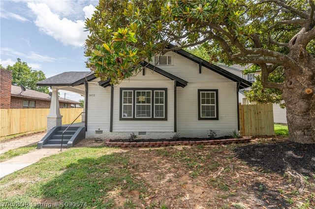 1612 Cedar Street, Van Buren, AR 72956