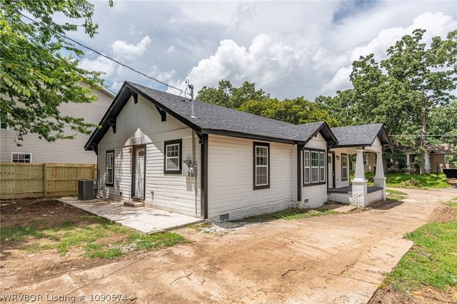 1612 Cedar Street, Van Buren, AR 72956